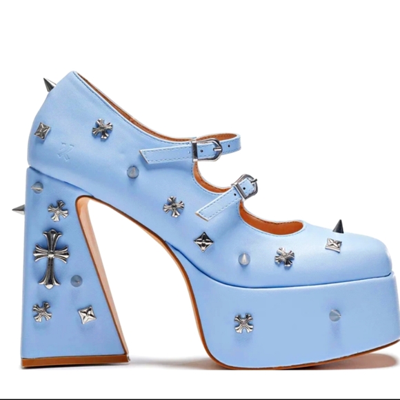 koi Shoes - Platforms heels- Really comfortable